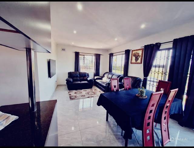 3 BEDROOM SIMPLEX FOR SALE IN SHALLCROSS
